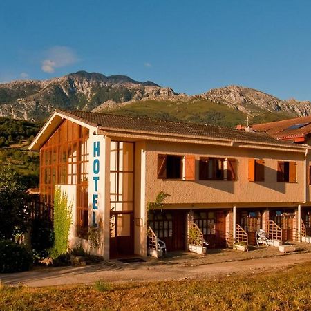 Hotel Torrecerredo อาเรนัส เด กาบราเลส ภายนอก รูปภาพ
