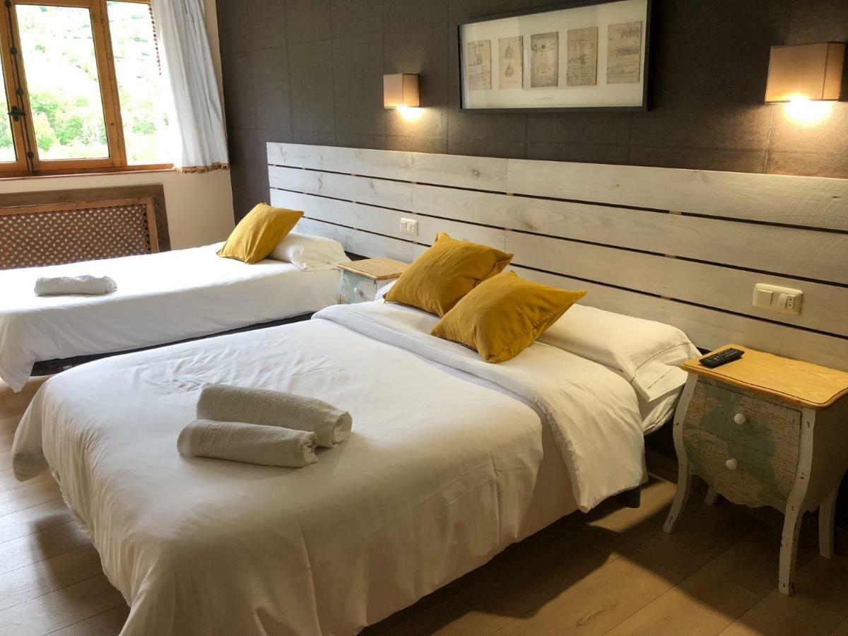 Hotel Torrecerredo อาเรนัส เด กาบราเลส ภายนอก รูปภาพ